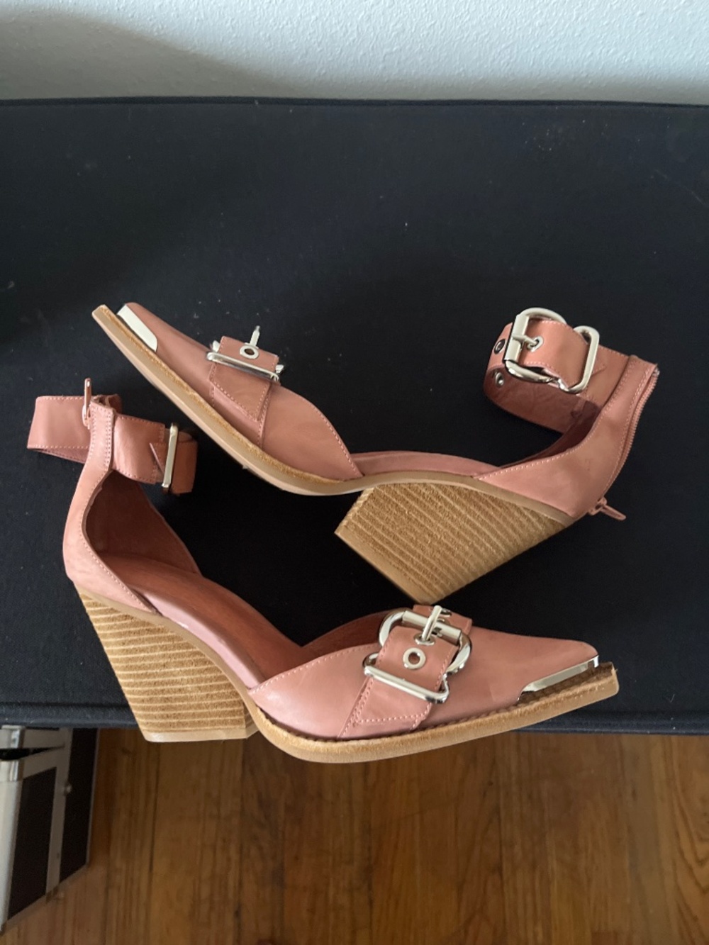 Jeffrey Campbell wedge shies - Picture 4 of 4